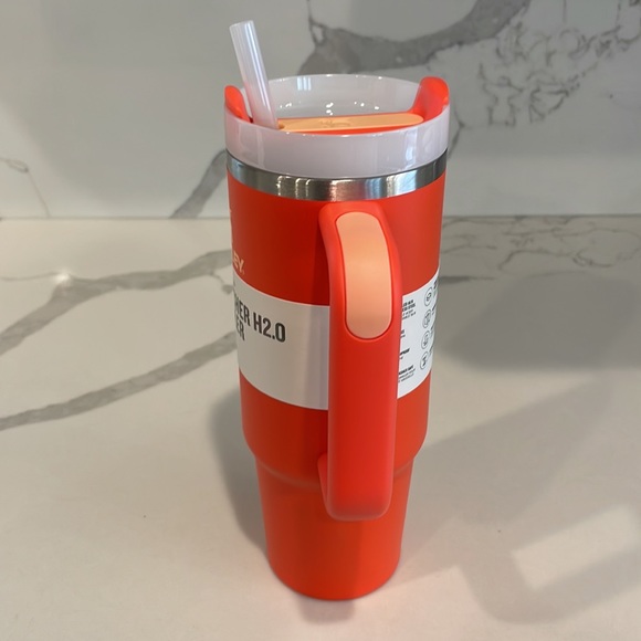Stanley - 30 oz. TIGERLILLY - Quencher H2.0 FlowState Tumbler w/handle - NWT! - Picture 3 of 8